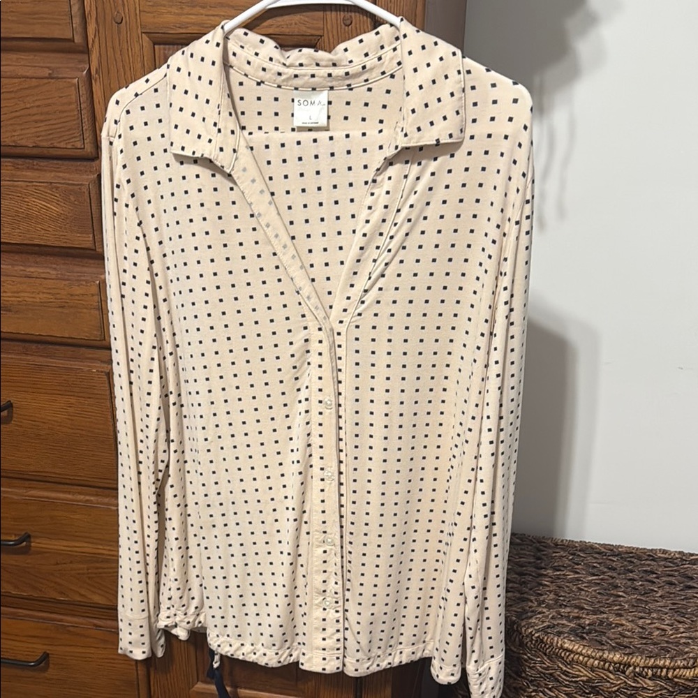 Soma crème colored  pajama set with Black Dots